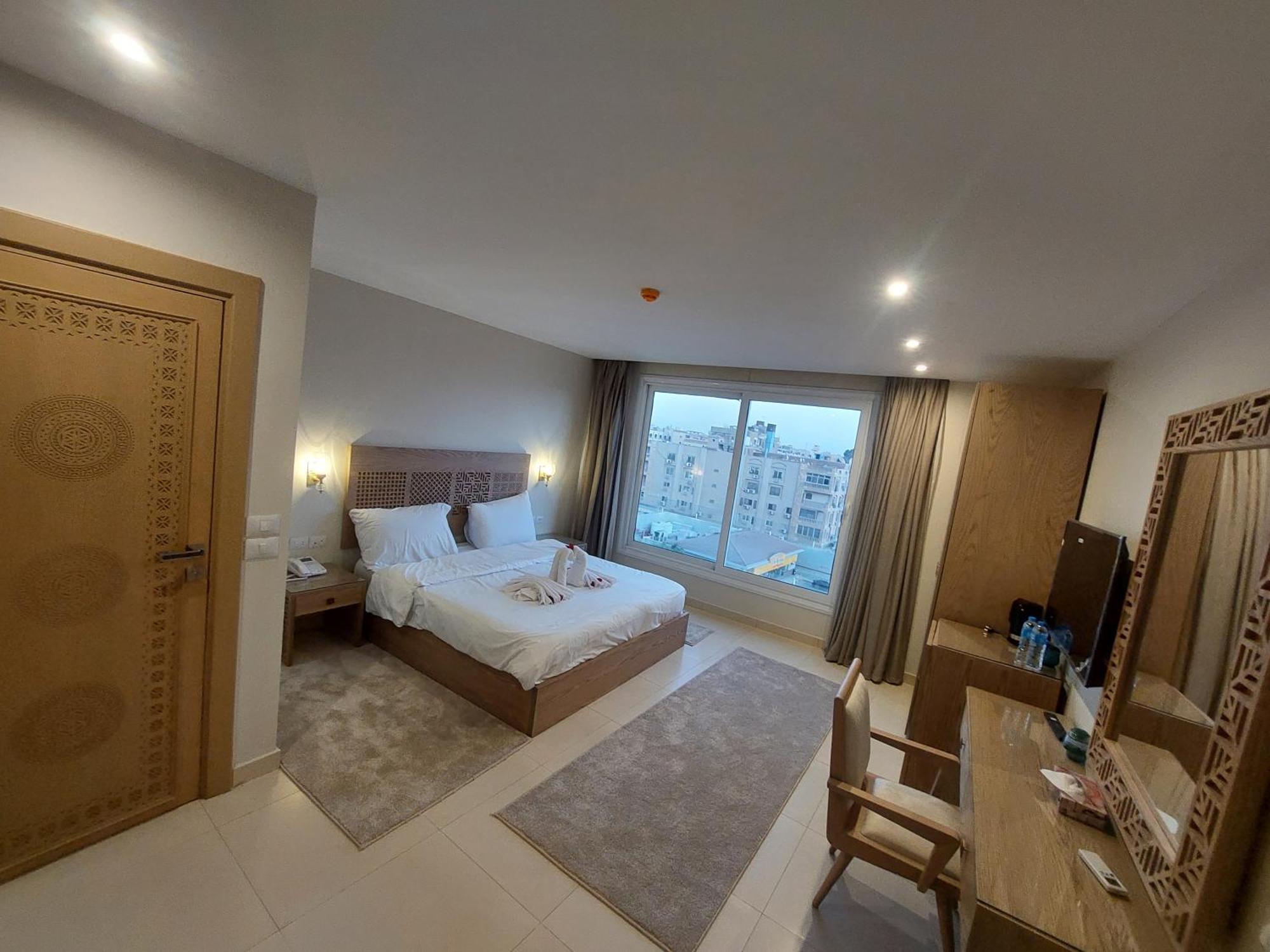 Doudou Pyramids View Hotel Kafrat al Jabal Luaran gambar