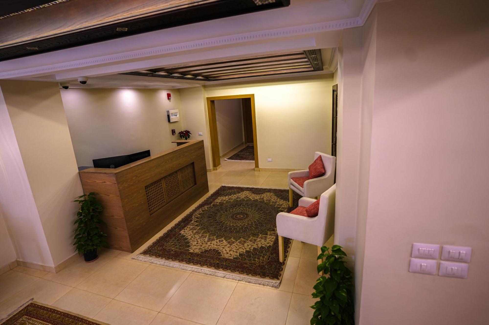 Doudou Pyramids View Hotel Kafrat al Jabal Luaran gambar