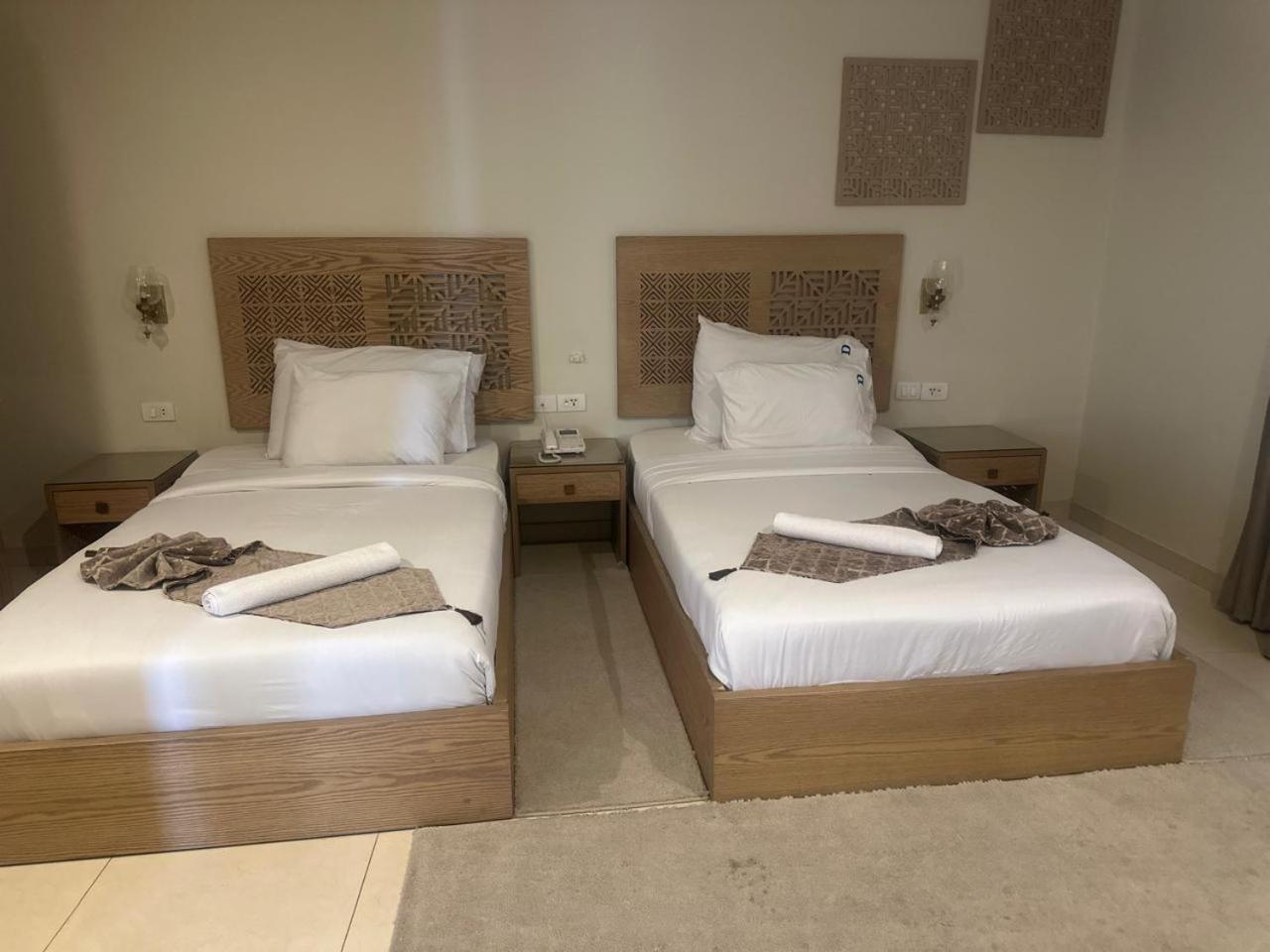 Doudou Pyramids View Hotel Kafrat al Jabal Luaran gambar